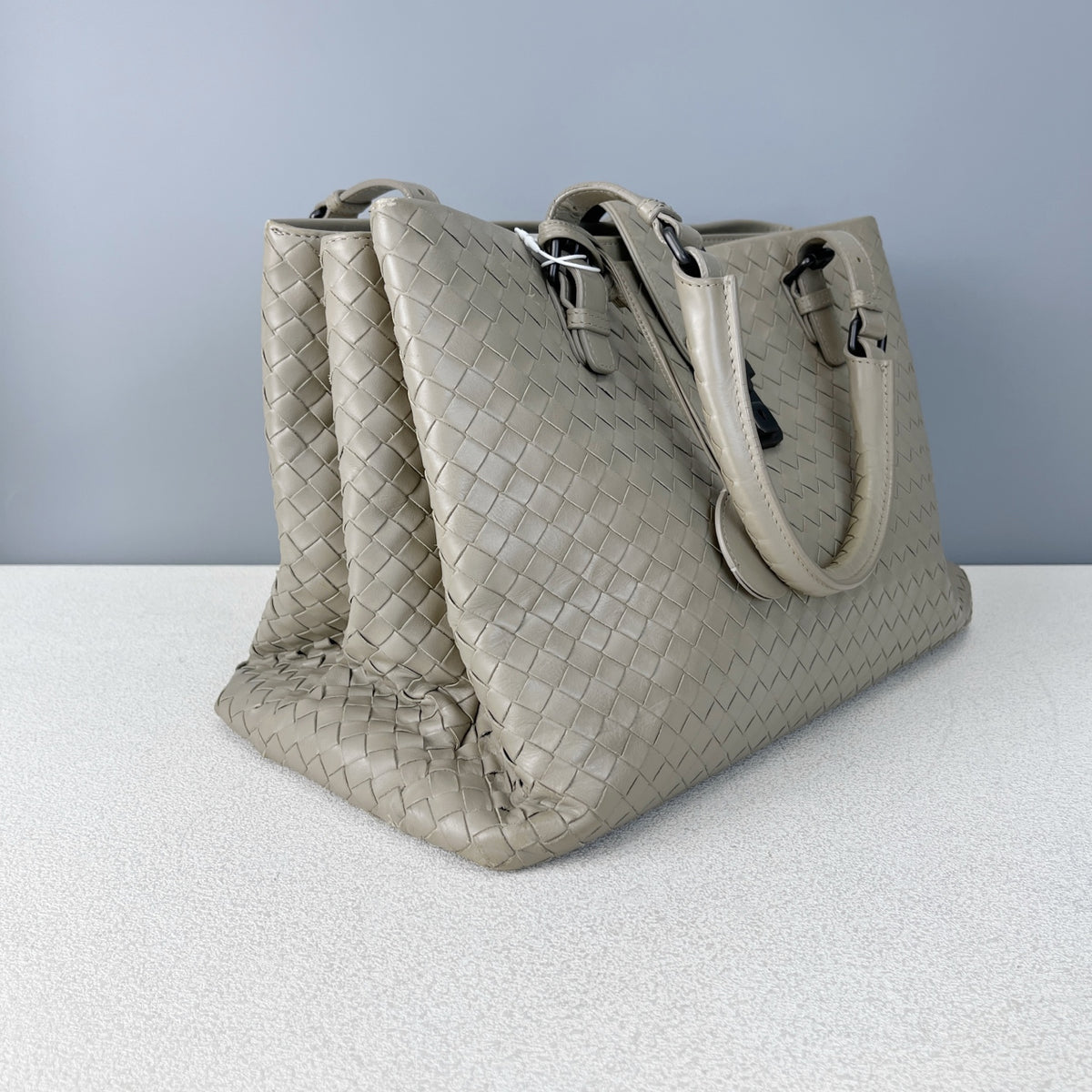 Bottega Veneta Gray Satchel 171265VQ1302905