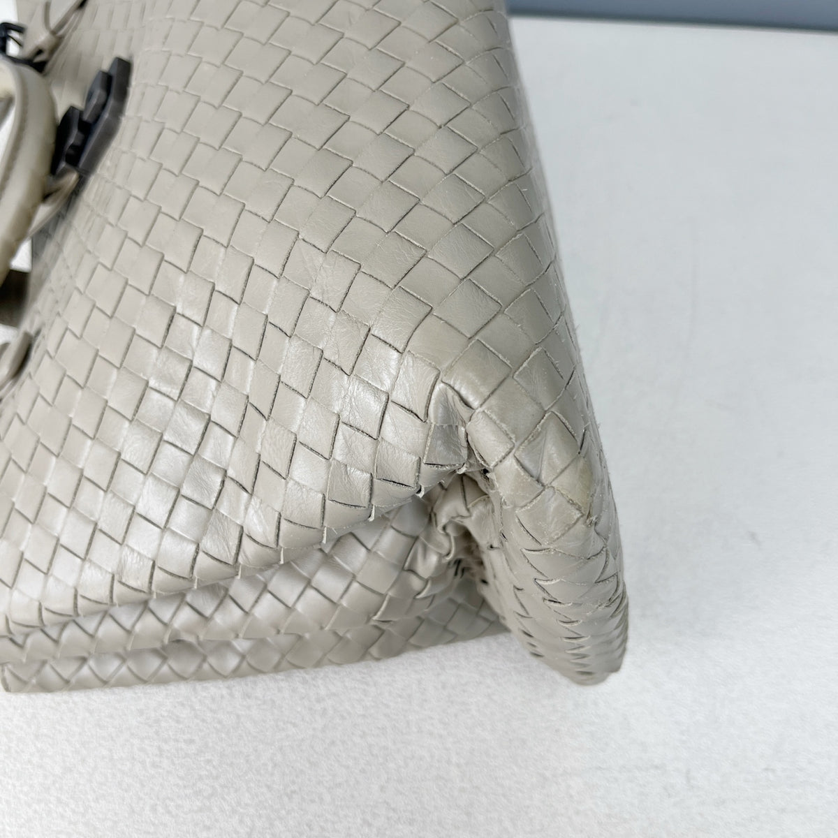 Bottega Veneta Gray Satchel 171265VQ1302905