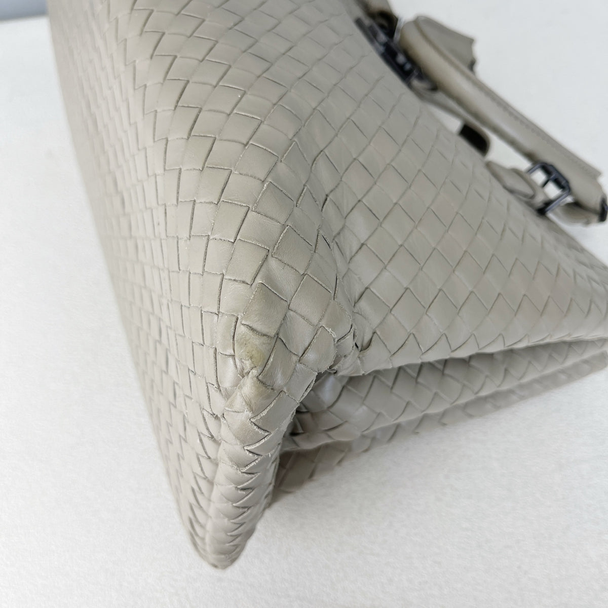 Bottega Veneta Gray Satchel 171265VQ1302905