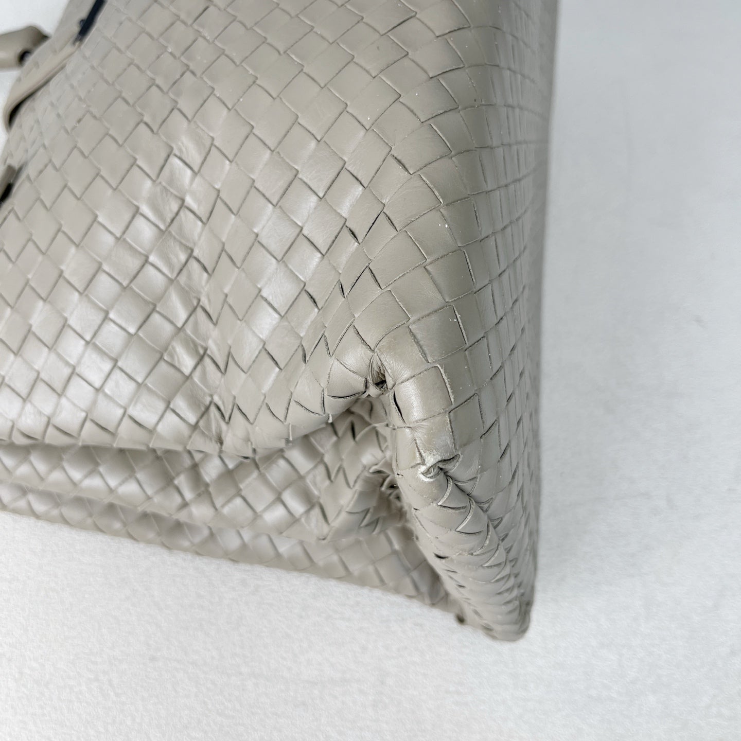 Bottega Veneta Gray Satchel 171265VQ1302905