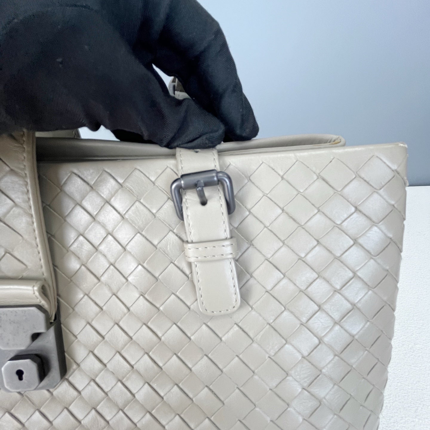 Bottega Veneta Gray Satchel 171265VQ1302905
