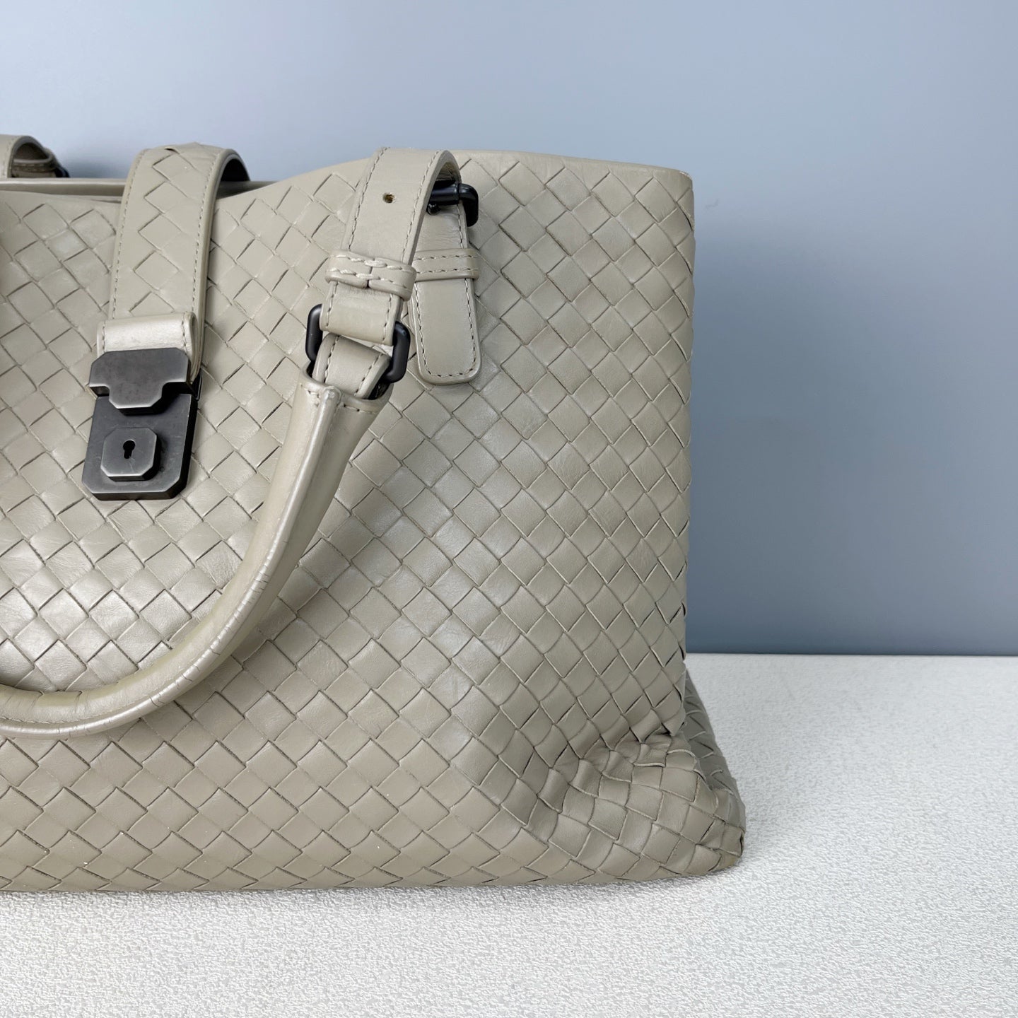 Bottega Veneta Gray Satchel 171265VQ1302905