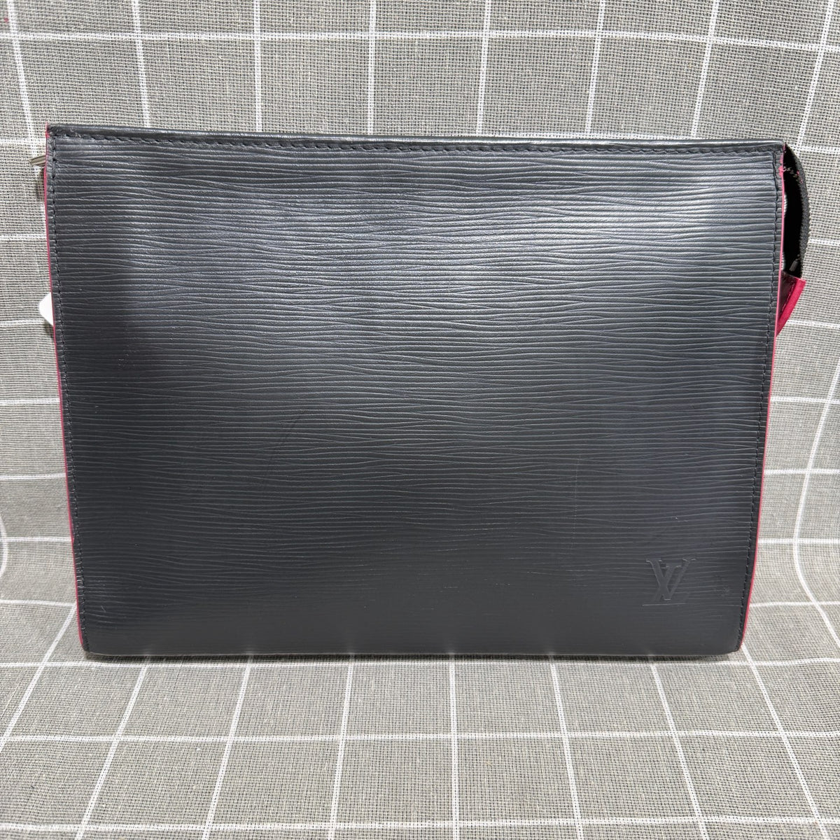 Louis Vuitton Pochette Voyage Leather Black Clutch 27 x 21 x 6 M81326