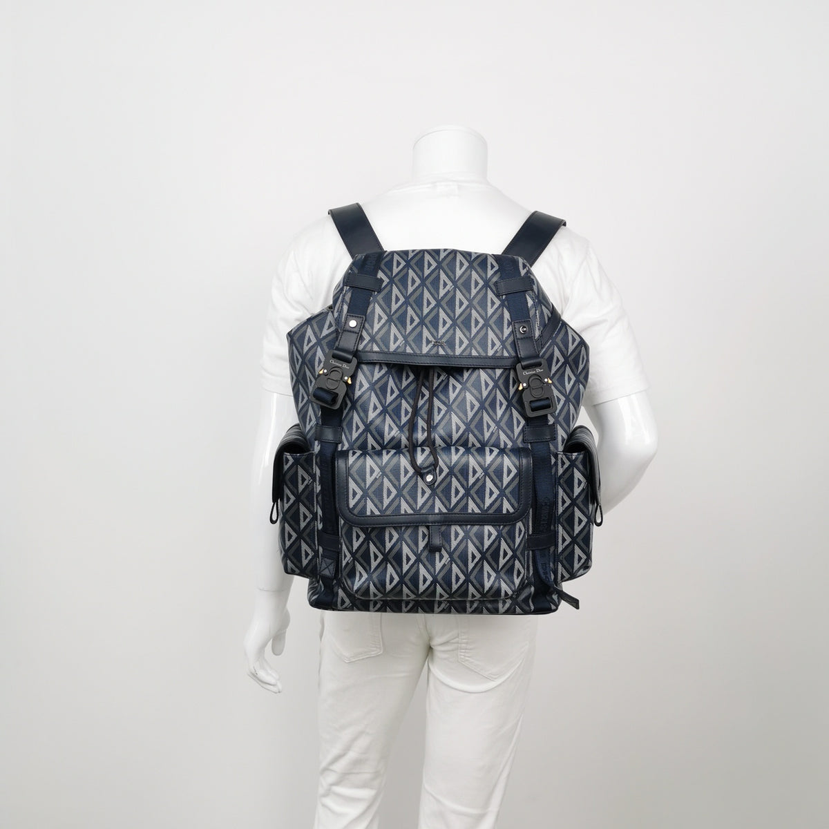 Dior Blue Backpack Length: 33 cm, Height: 46 cm, Thickness: 20 cm 1ESBA163CDP_H36B