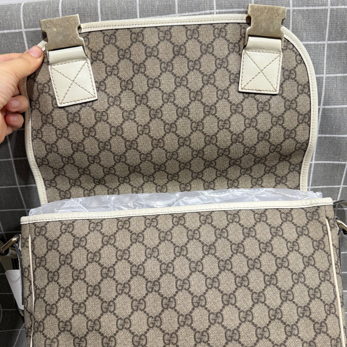 Gucci Polyvinyl chloride (PVC) Length 32.5 x Width 11 x Height 26 cm 201732-KGDHK-9761