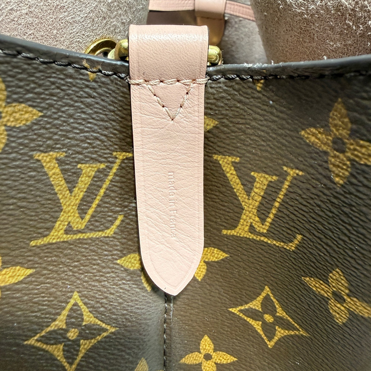 Louis Vuitton Pink Satchel 26x26x17.5 M44022