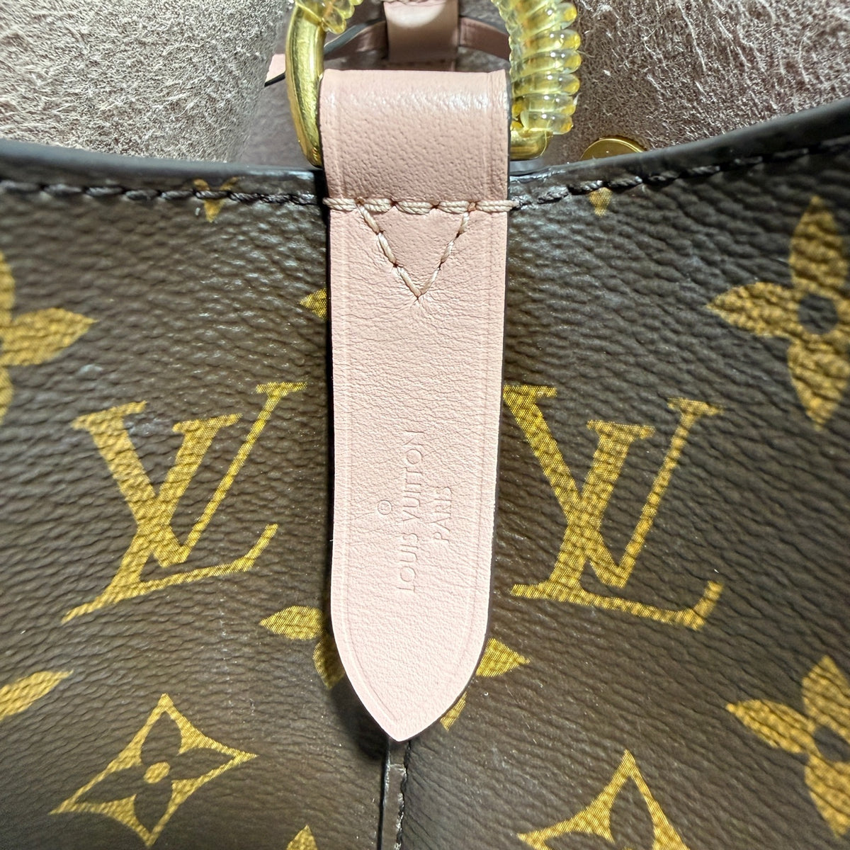 Louis Vuitton Pink Satchel 26x26x17.5 M44022