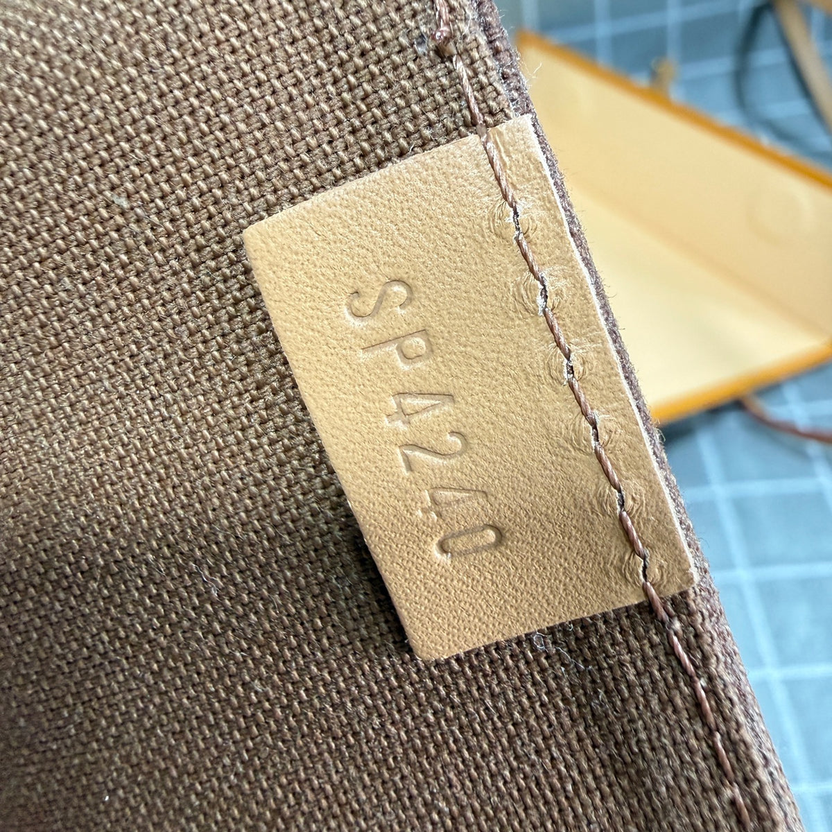 Louis Vuitton M69442