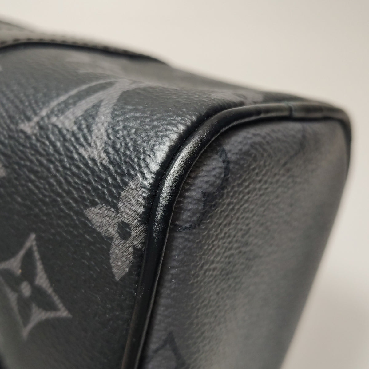 Louis Vuitton Black Crossbody 21*12*9 M45947