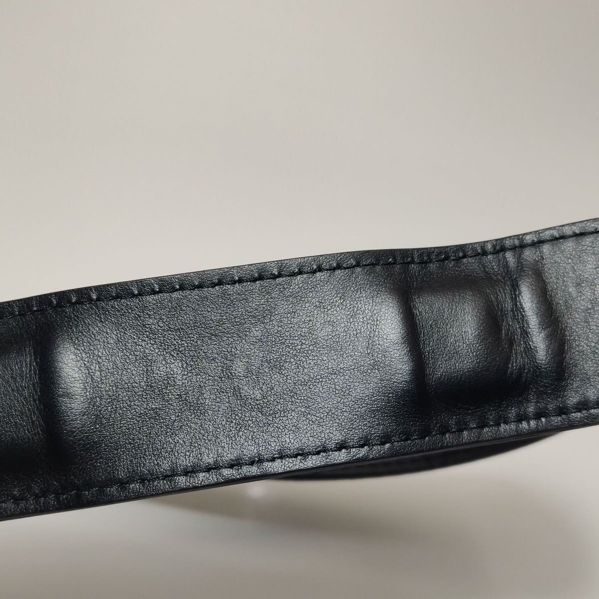 Louis Vuitton Black Crossbody 21*12*9 M45947