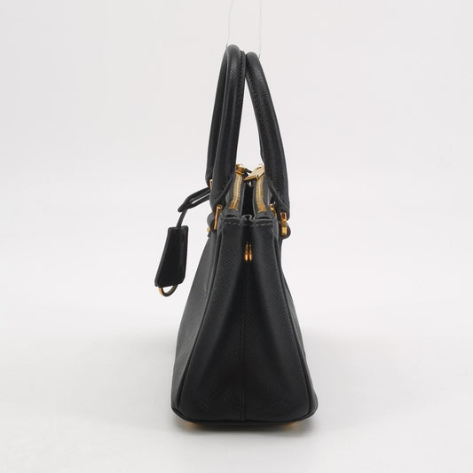 Prada Black Crossbody Length: 18.5 cm, Height: 12.5 cm, Thickness: 9 cm 1BH907-NZV-F0002