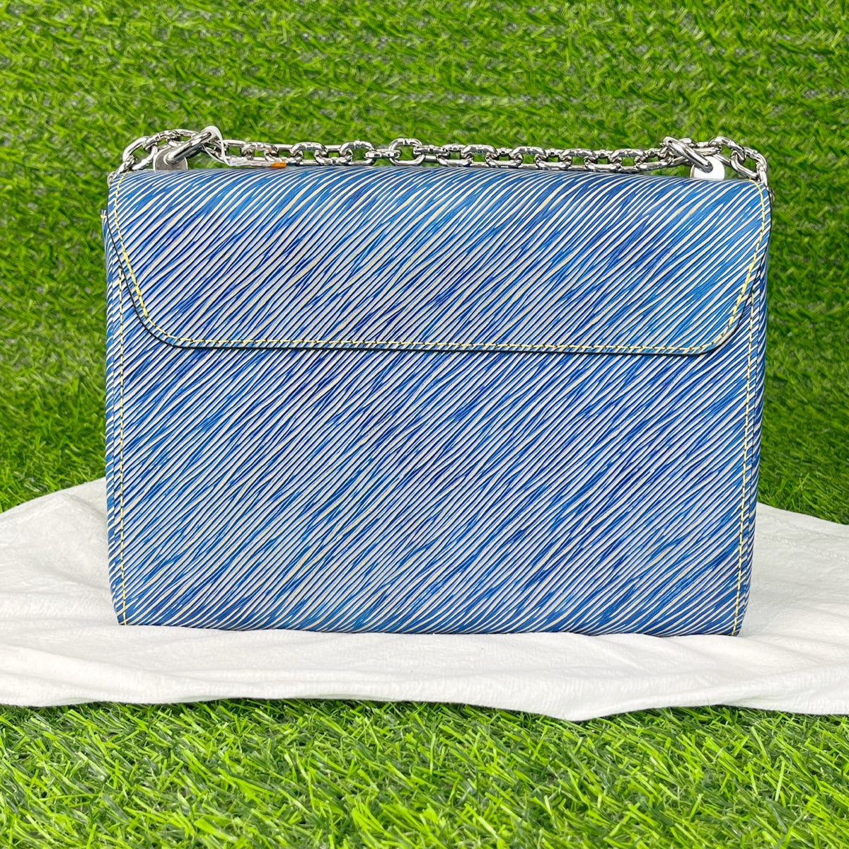 Louis Vuitton 23.0x 17.0x 9.5 cm M51065