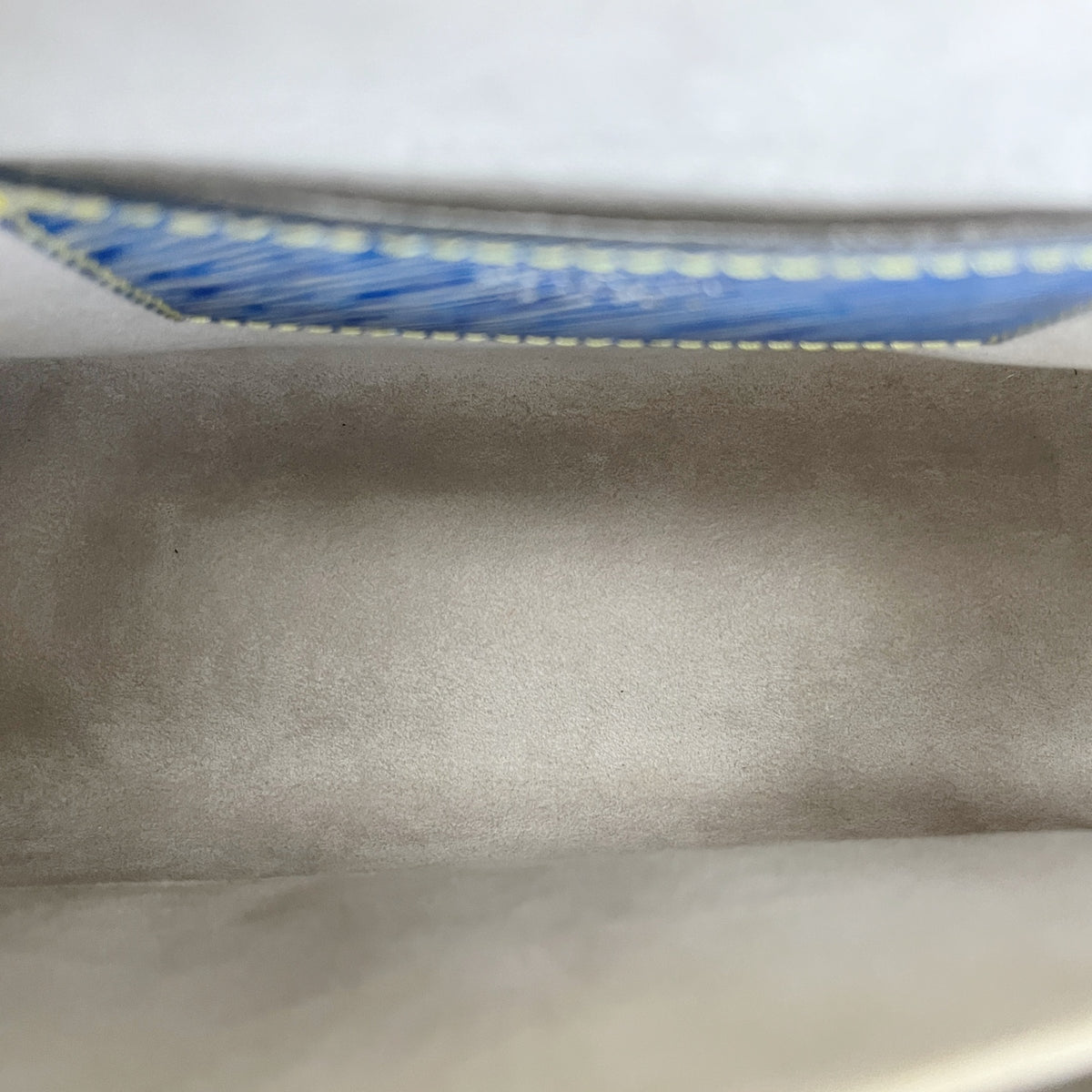 Louis Vuitton 23.0x 17.0x 9.5 cm M51065