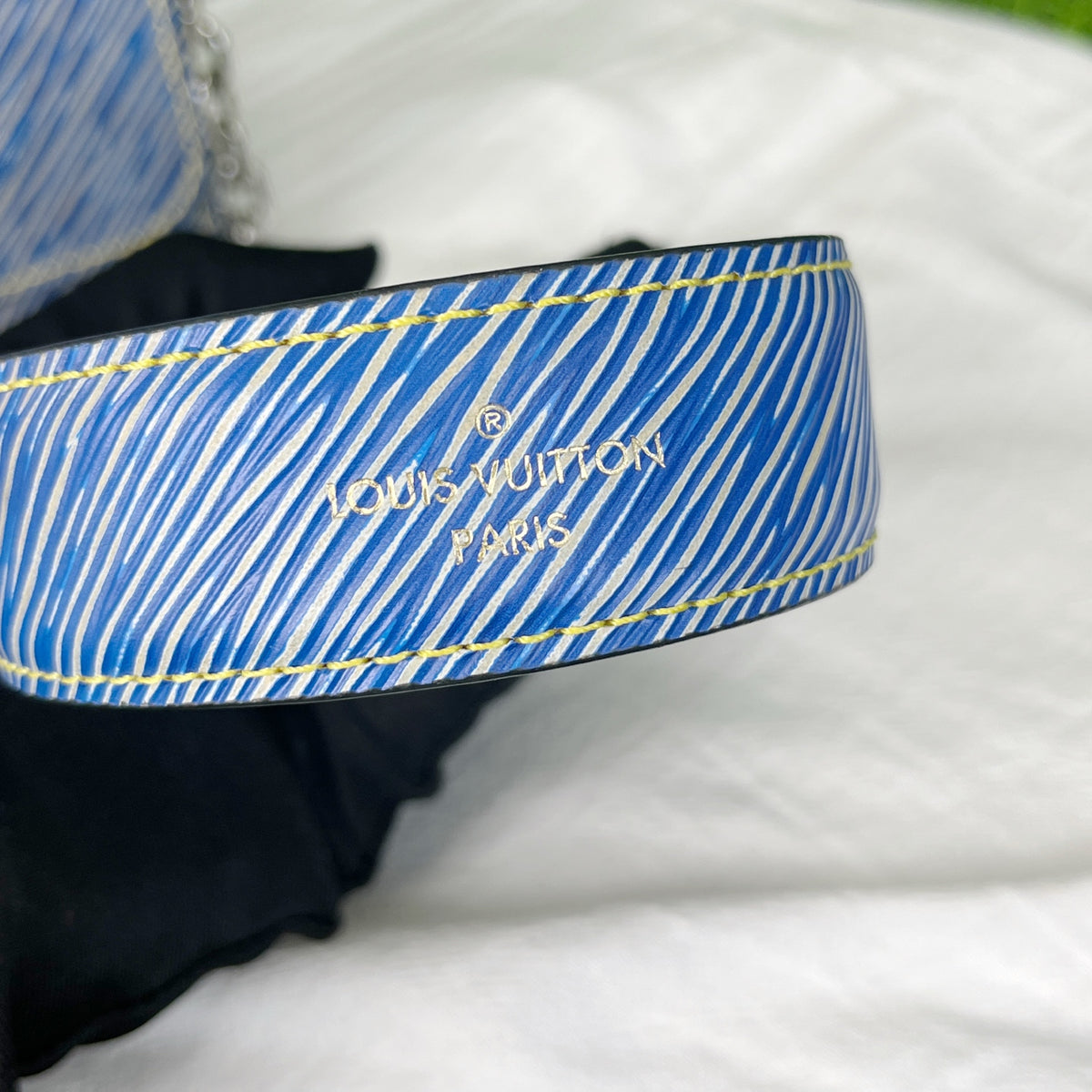 Louis Vuitton 23.0x 17.0x 9.5 cm M51065