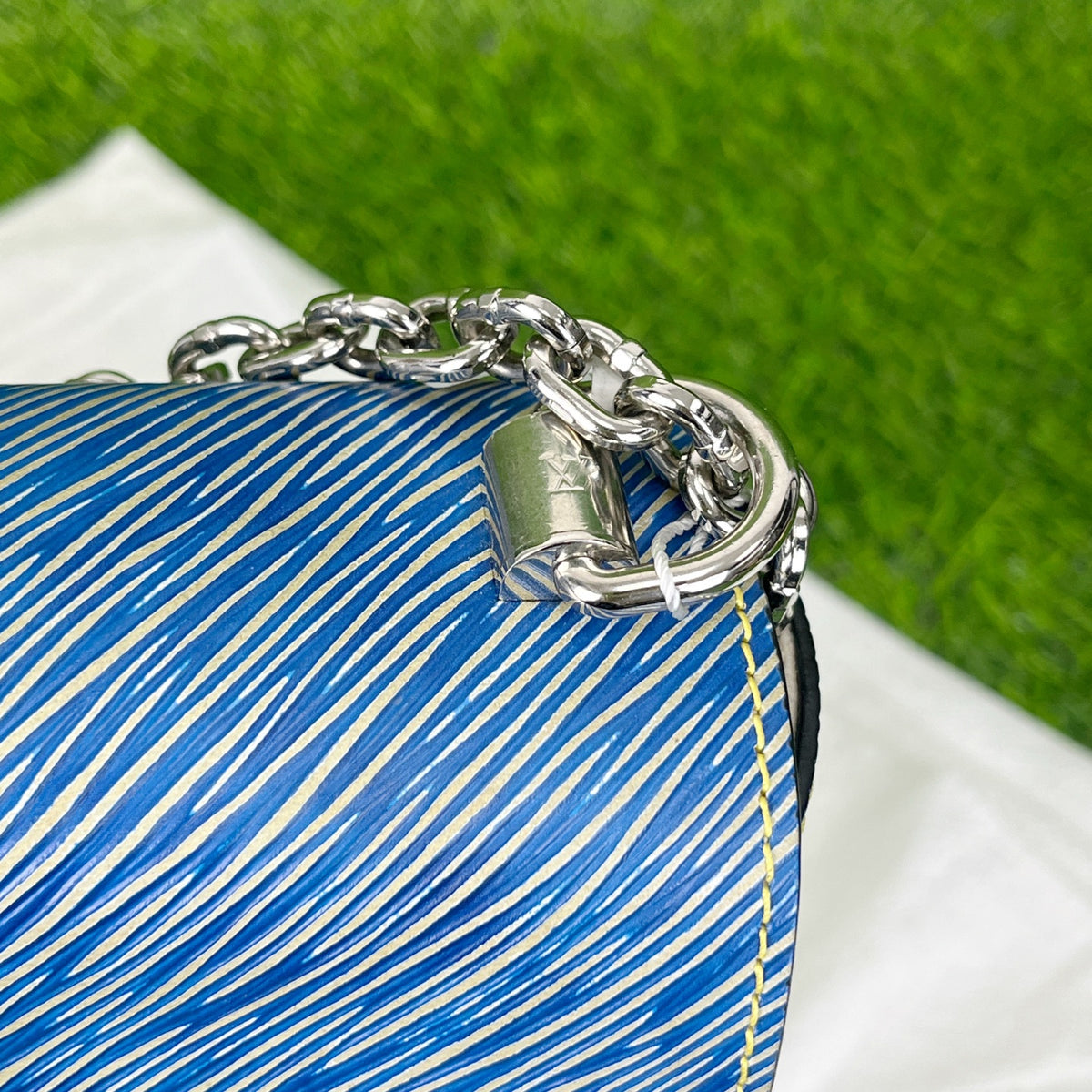 Louis Vuitton 23.0x 17.0x 9.5 cm M51065