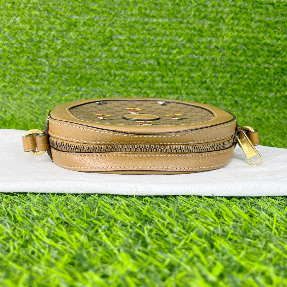 Gucci 625216-2T8AG-8580