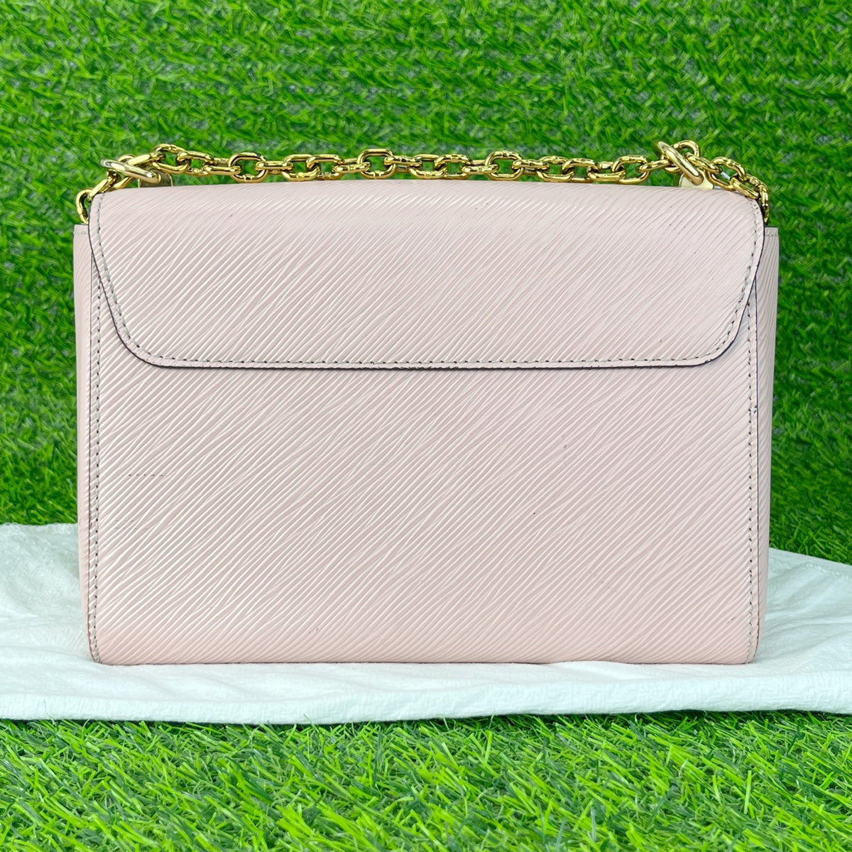 Louis Vuitton Pink M53851