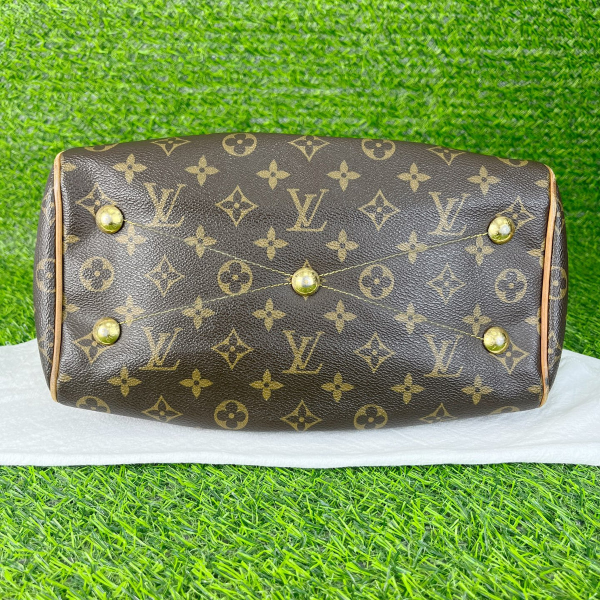 Louis Vuitton Canvas Satchel Length 28 cm x Width 11 cm x Height 24 cm M40143
