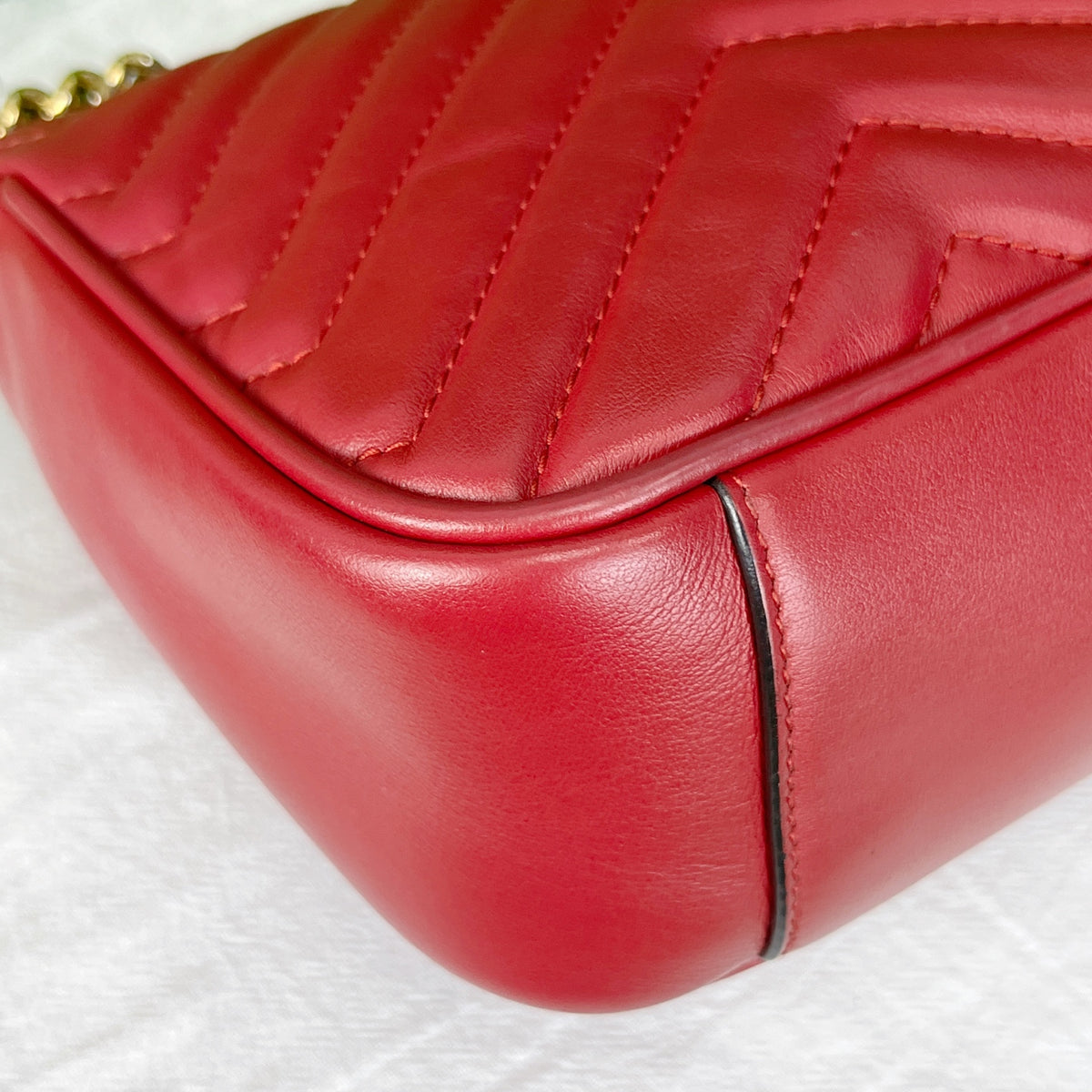 Gucci Red 443497DTDID6433