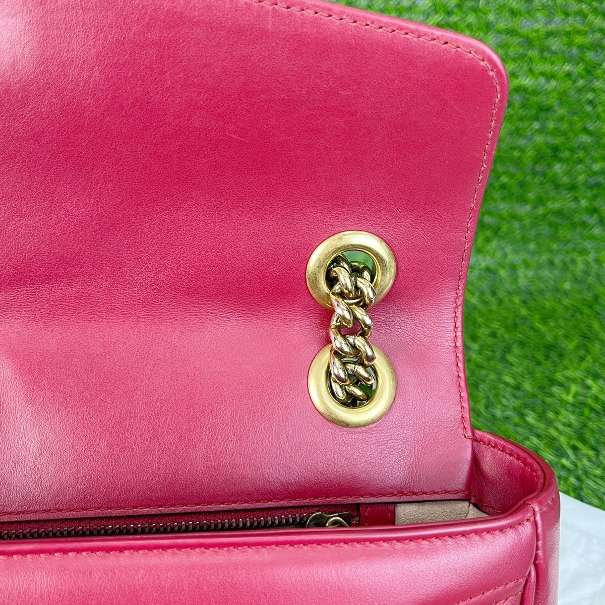 Gucci Red 443497DTDID6433