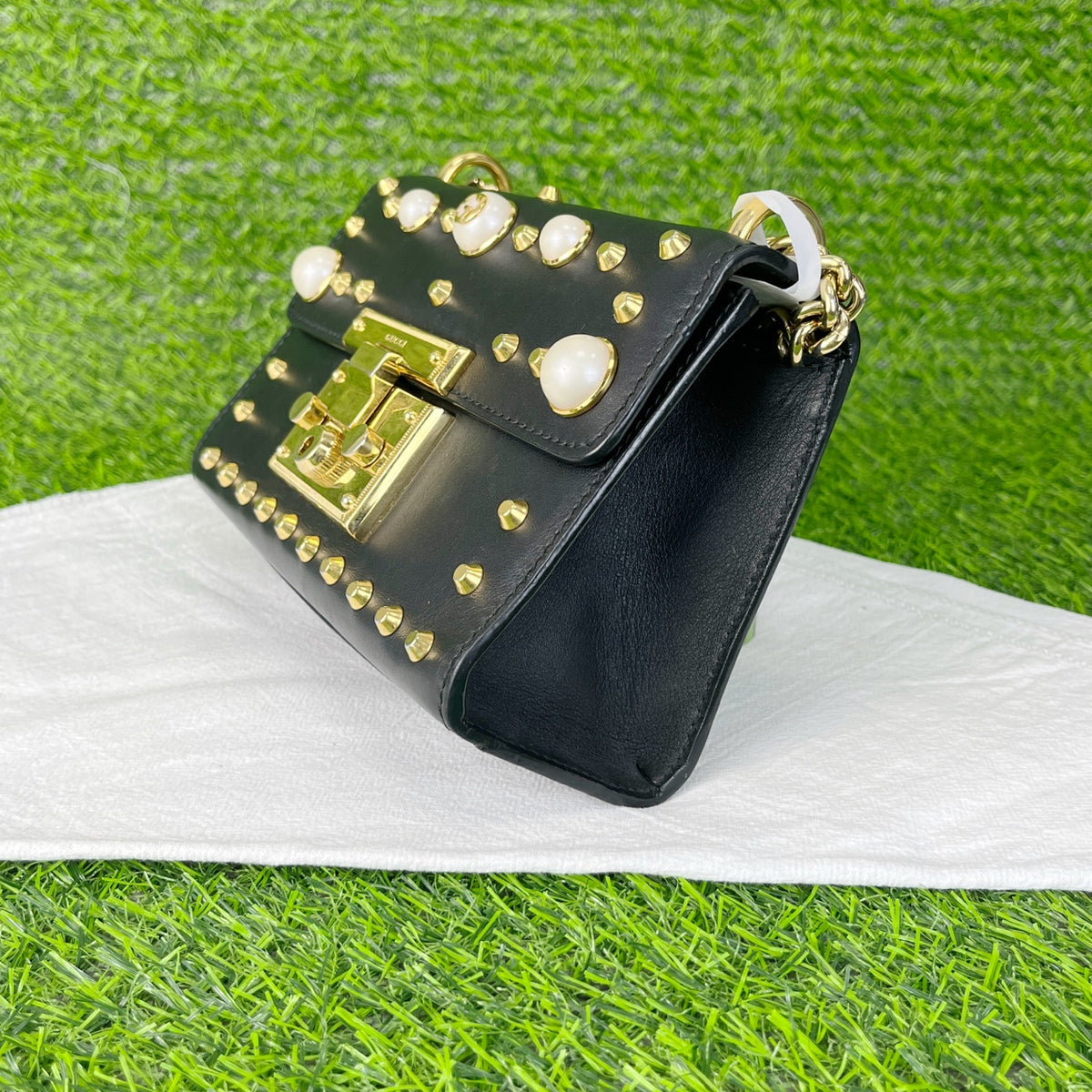 Gucci Black 432182DLXDG1088