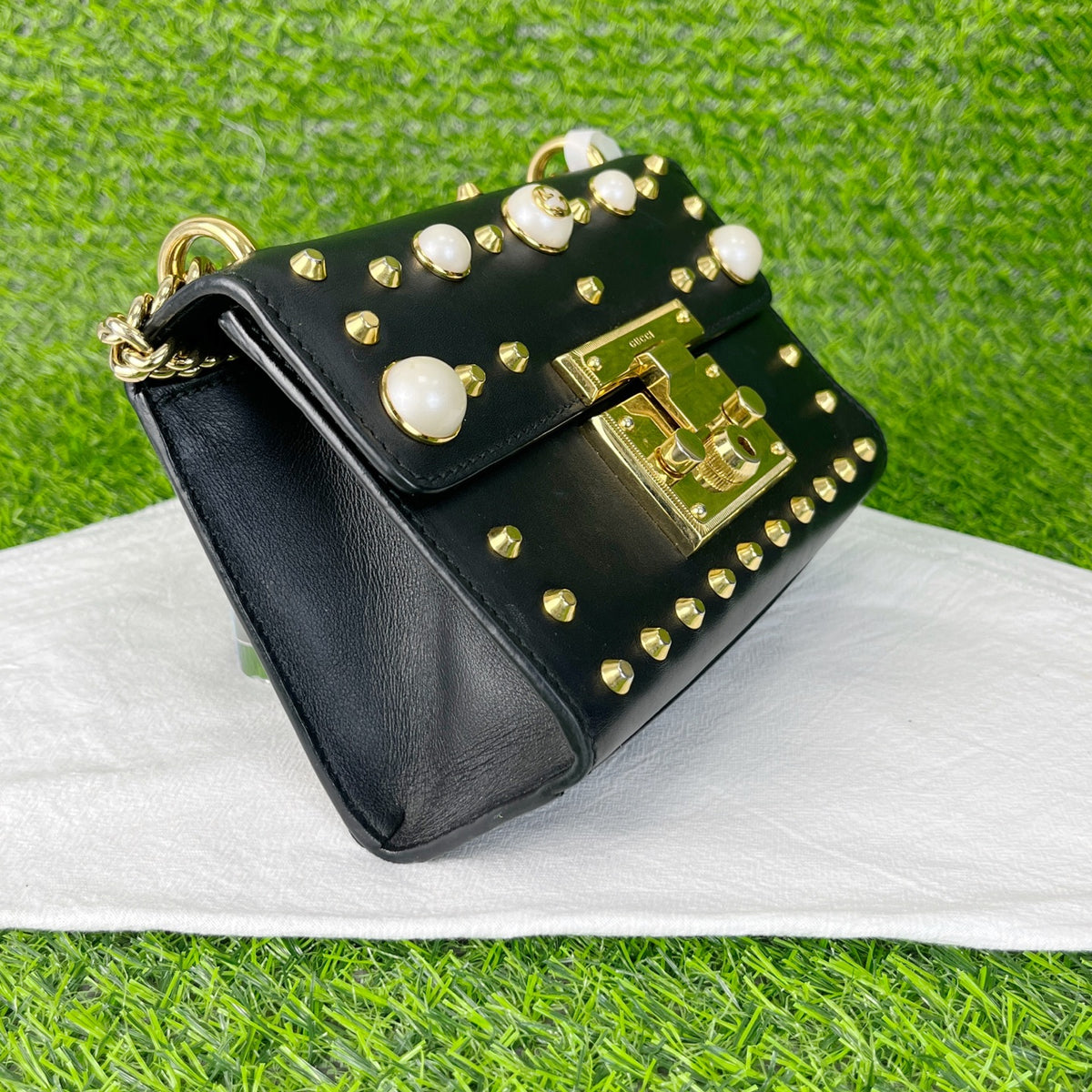 Gucci Black 432182DLXDG1088