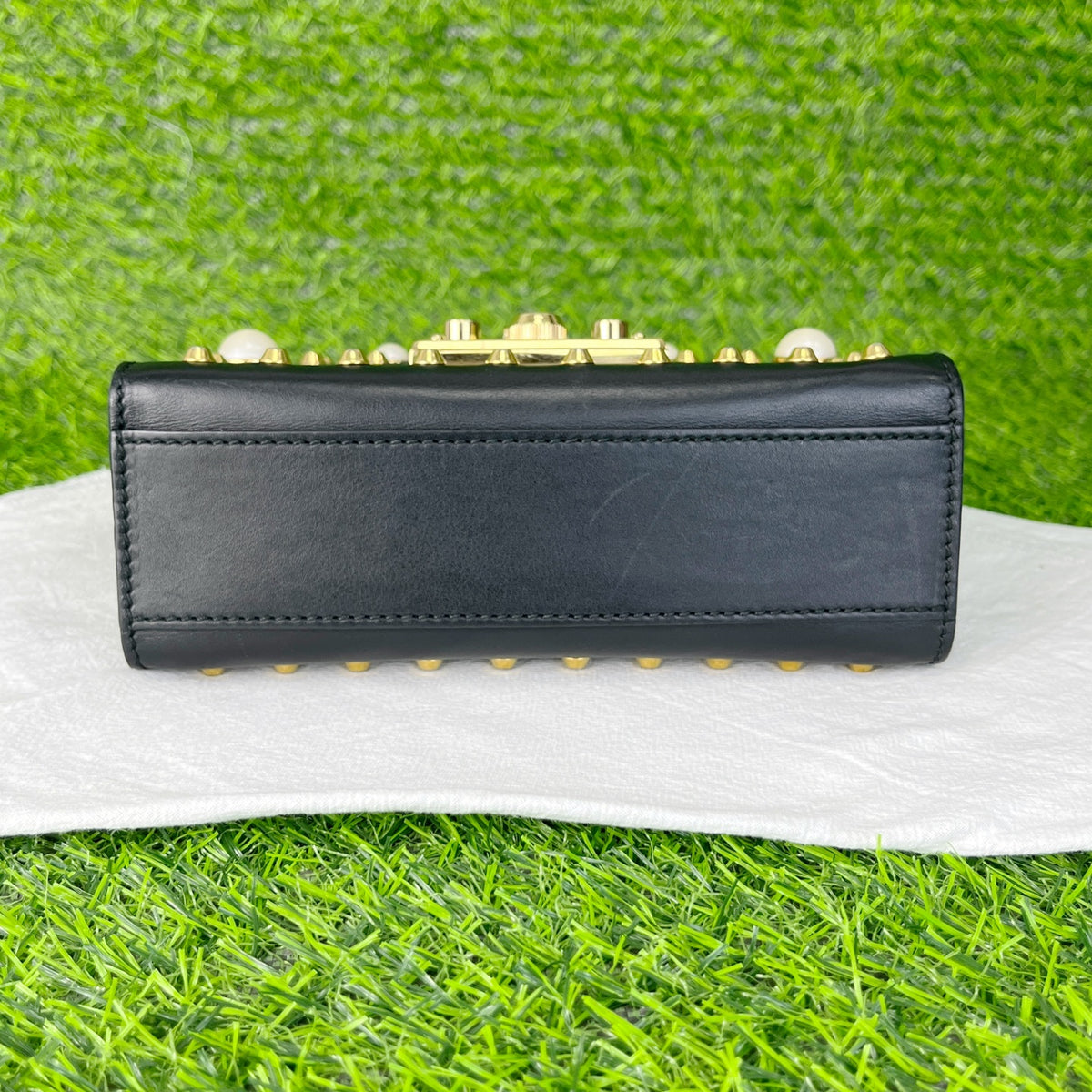 Gucci Black 432182DLXDG1088