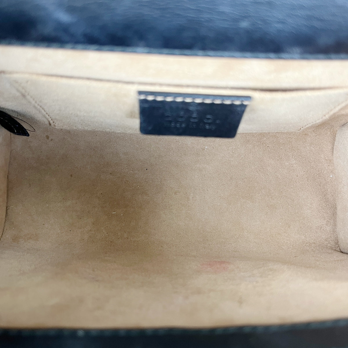 Gucci Black 432182DLXDG1088
