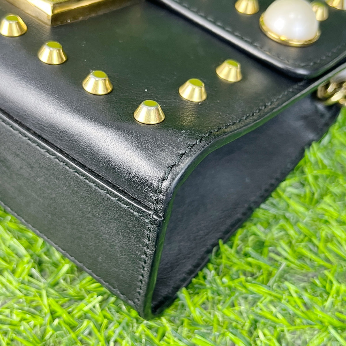 Gucci Black 432182DLXDG1088