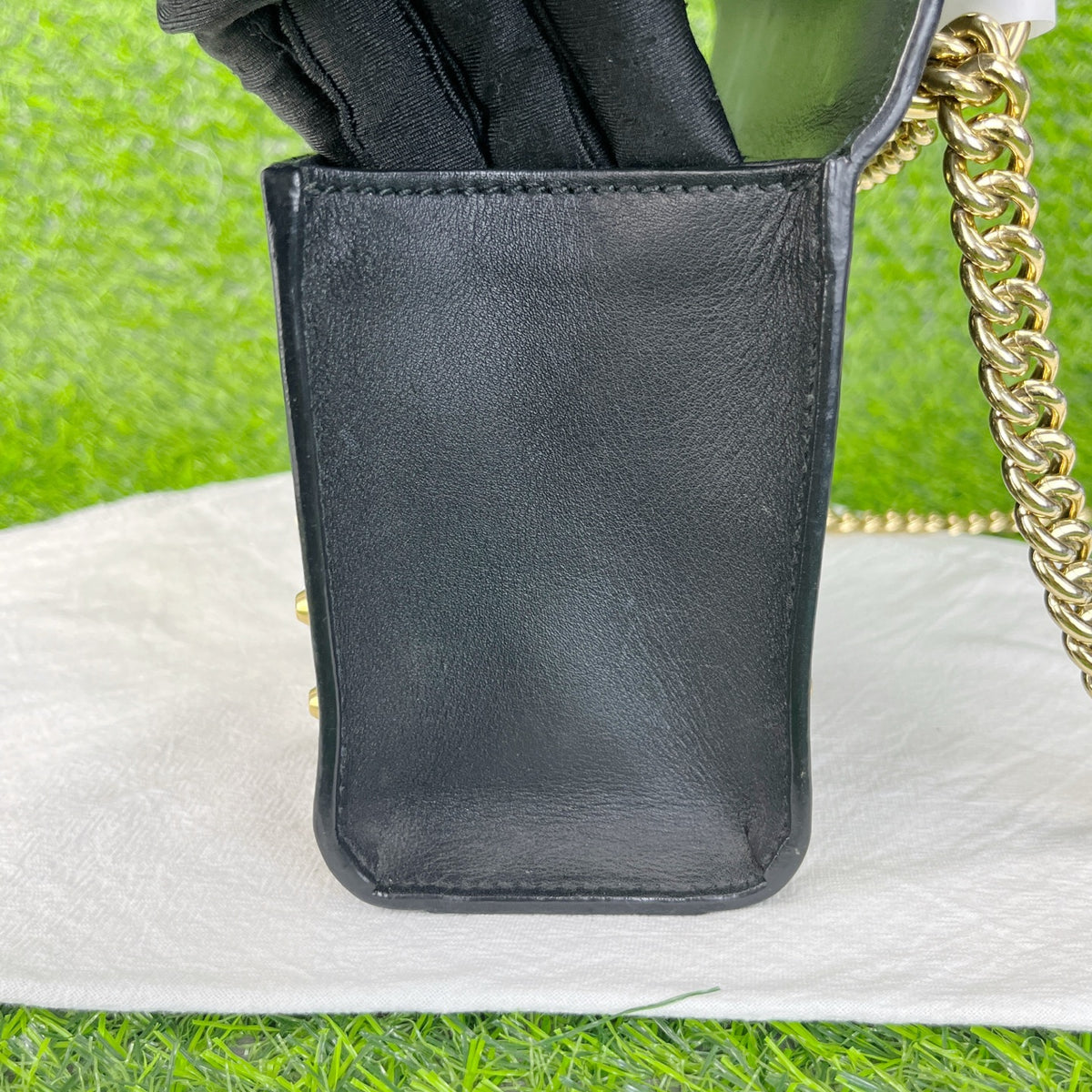 Gucci Black 432182DLXDG1088