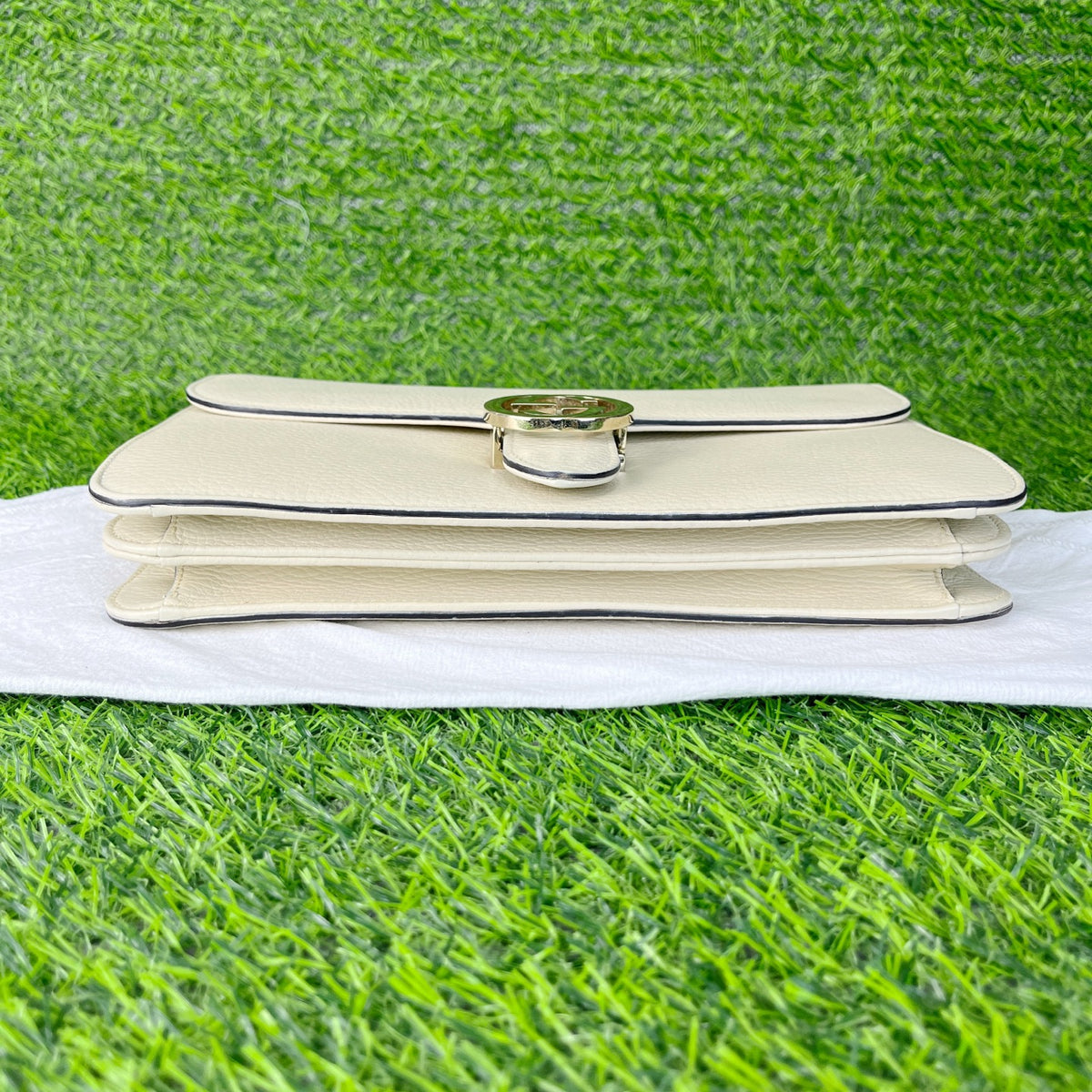 Gucci White 510303-CAO0G-1000