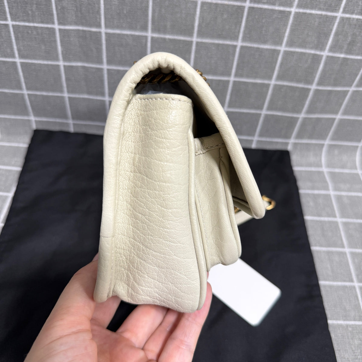 Saint laurent Leather Shoulder Bag