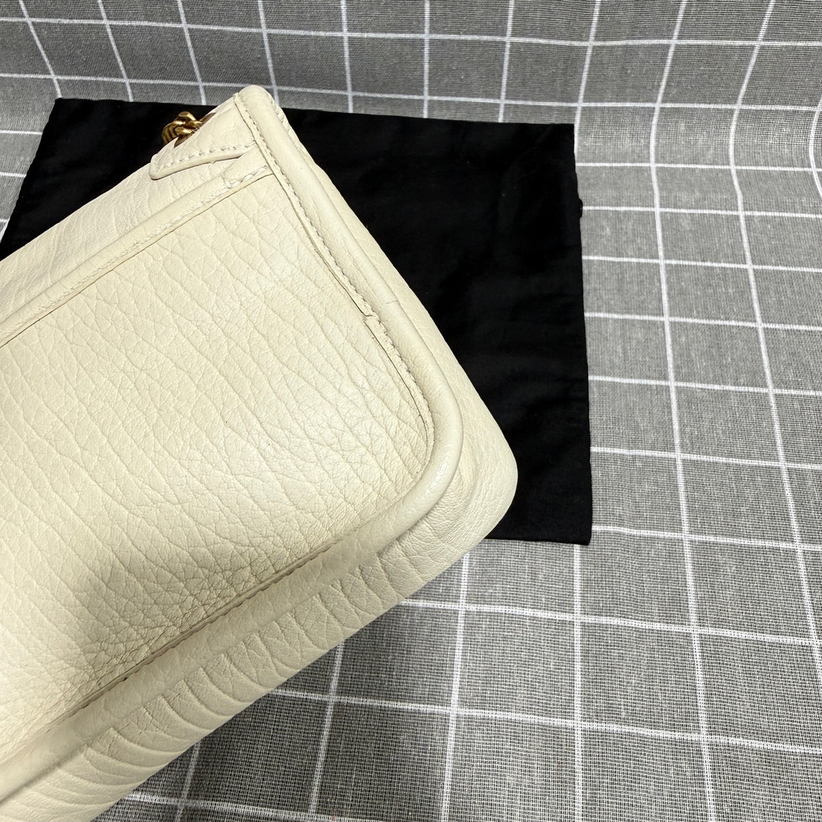 Saint laurent Leather Shoulder Bag