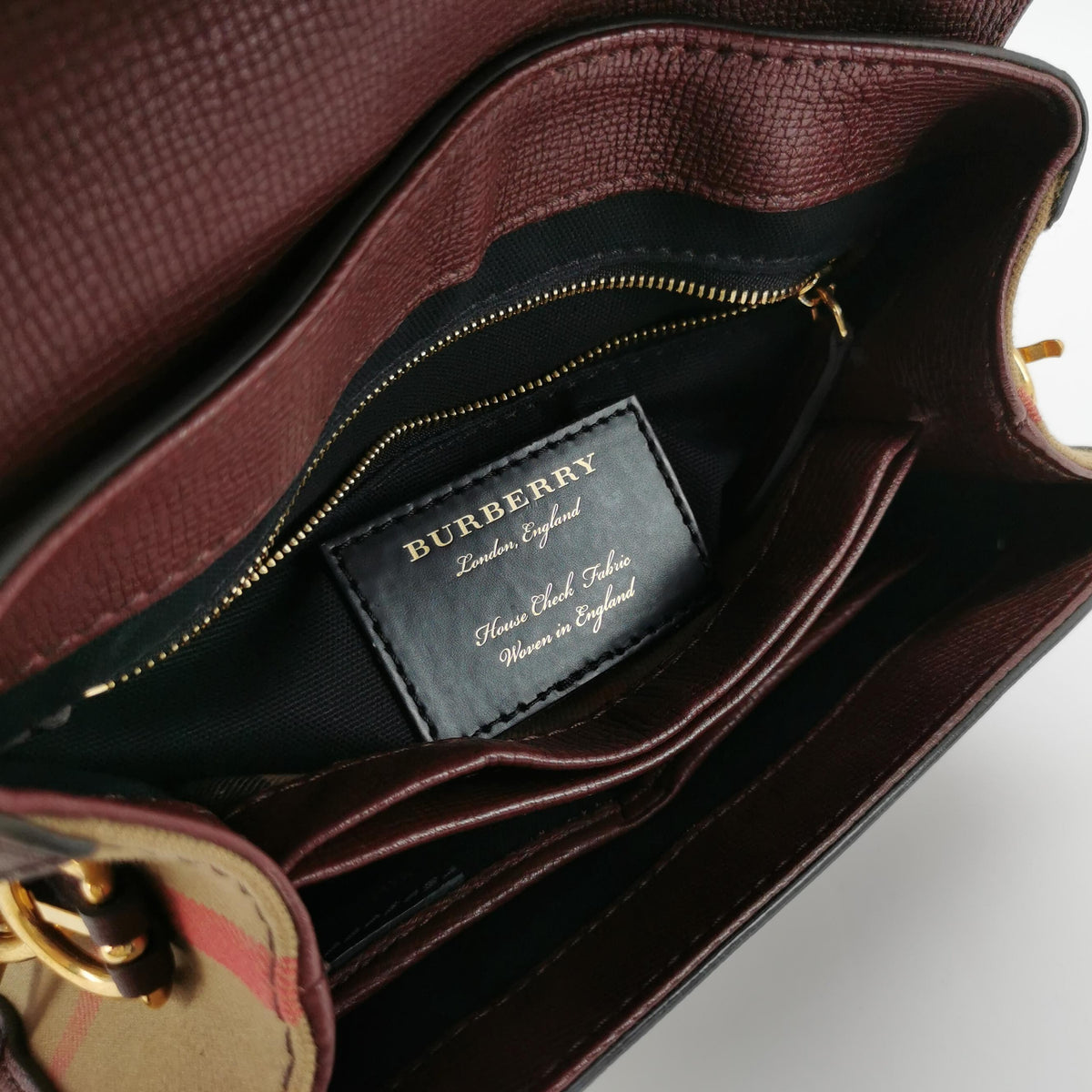 Burberry Canvas Red Crossbody Length: 28 cm, Height: 19 cm, Thickness: 12.5 cm 40611701