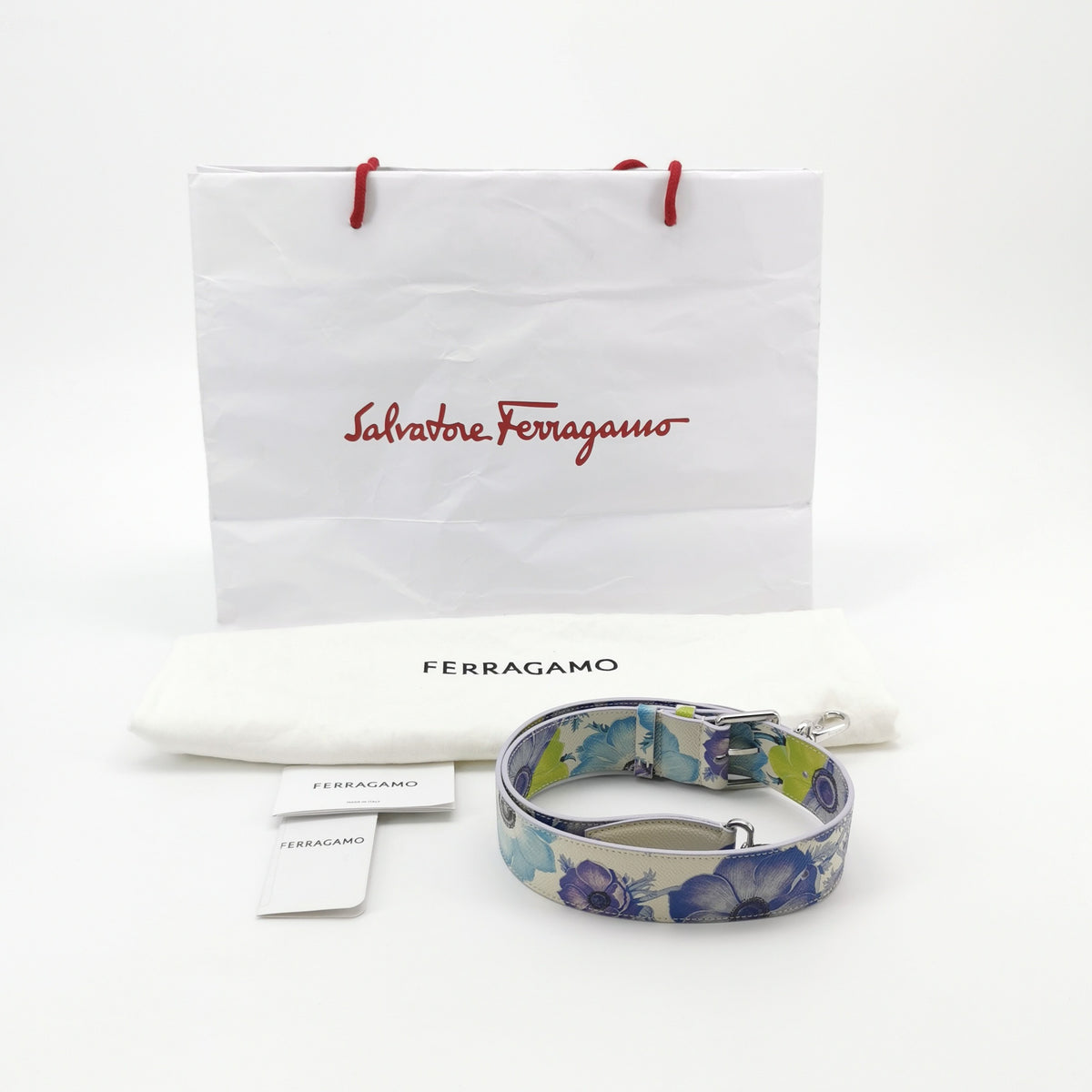 Salvatore Ferragamo Shoulder Bag Length: 22 cm, Height: 19 cm, Thickness: 11.5 cm