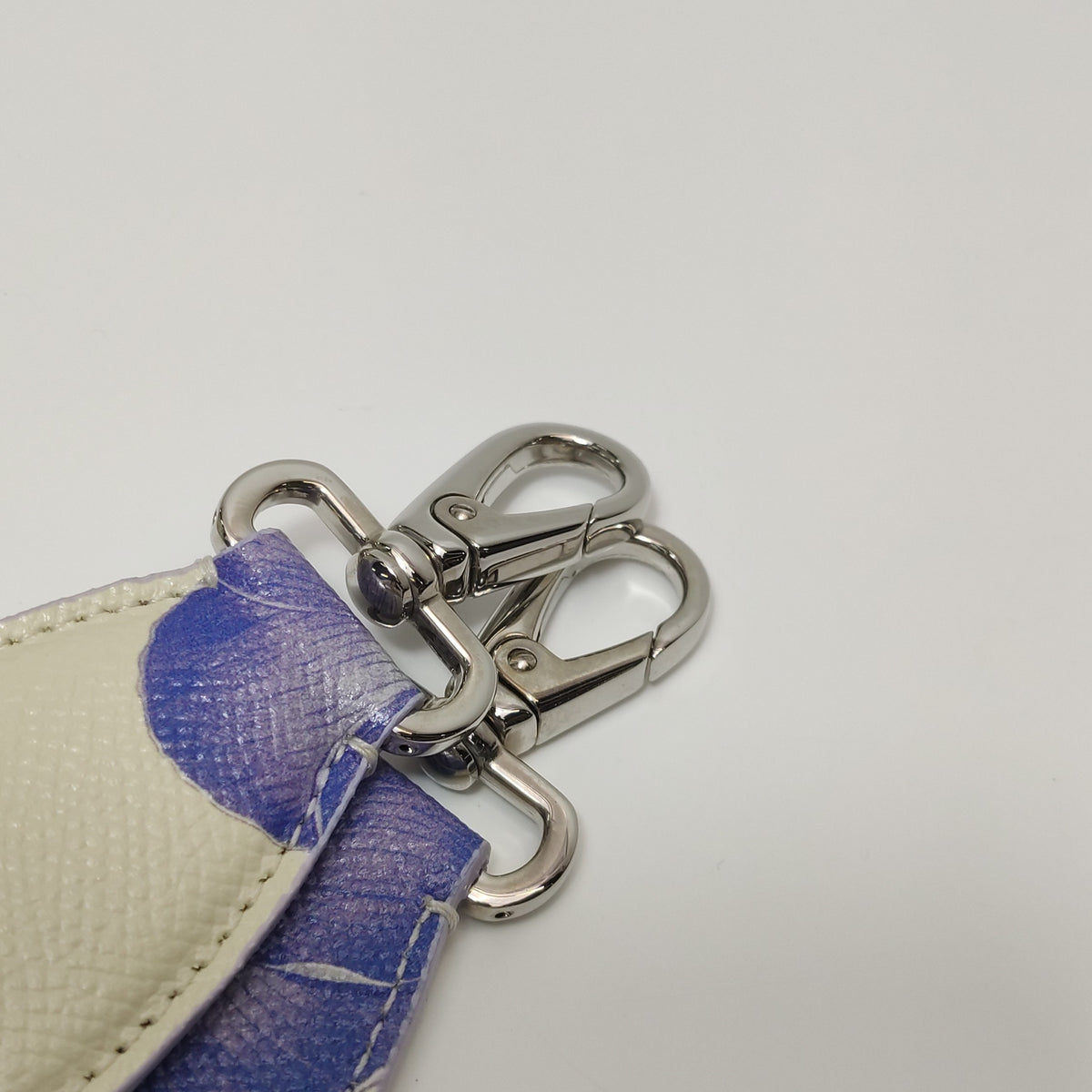 Salvatore Ferragamo Shoulder Bag Length: 22 cm, Height: 19 cm, Thickness: 11.5 cm
