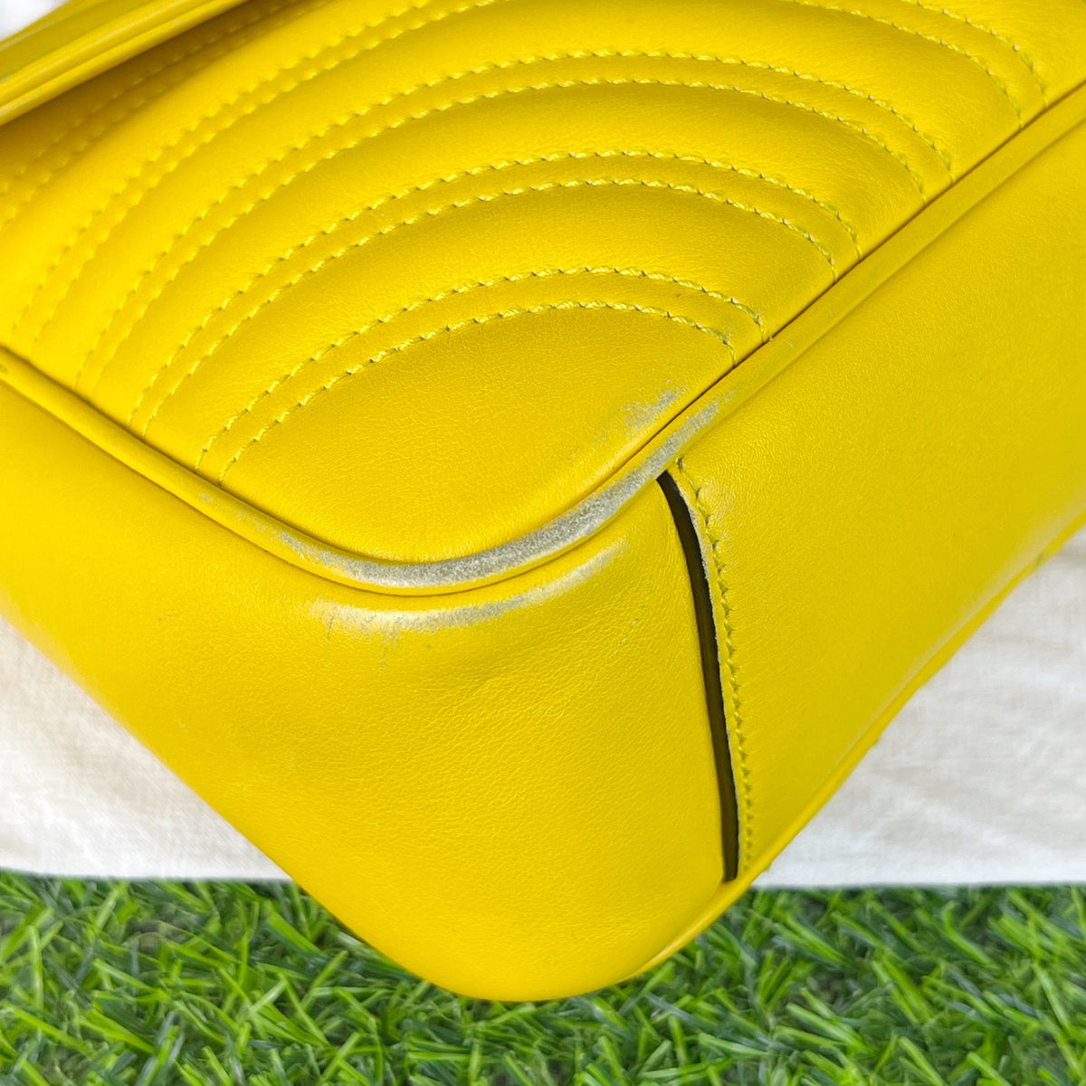Gucci Yellow 443497DTDIY7412