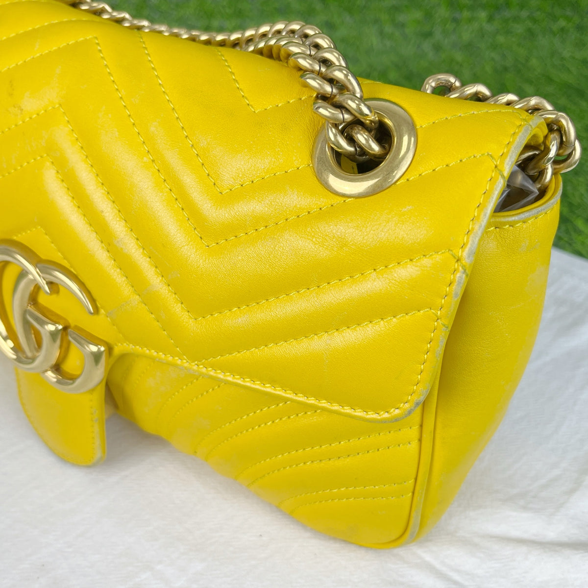 Gucci Yellow 443497DTDIY7412