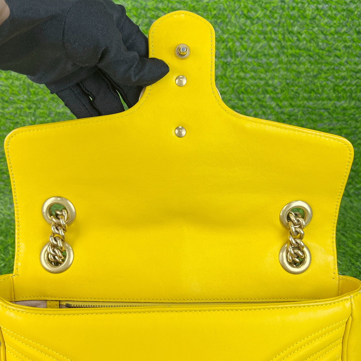 Gucci Yellow 443497DTDIY7412
