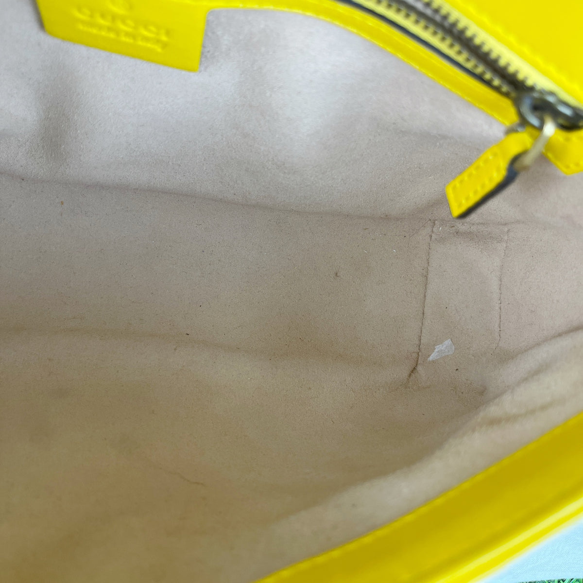 Gucci Yellow 443497DTDIY7412