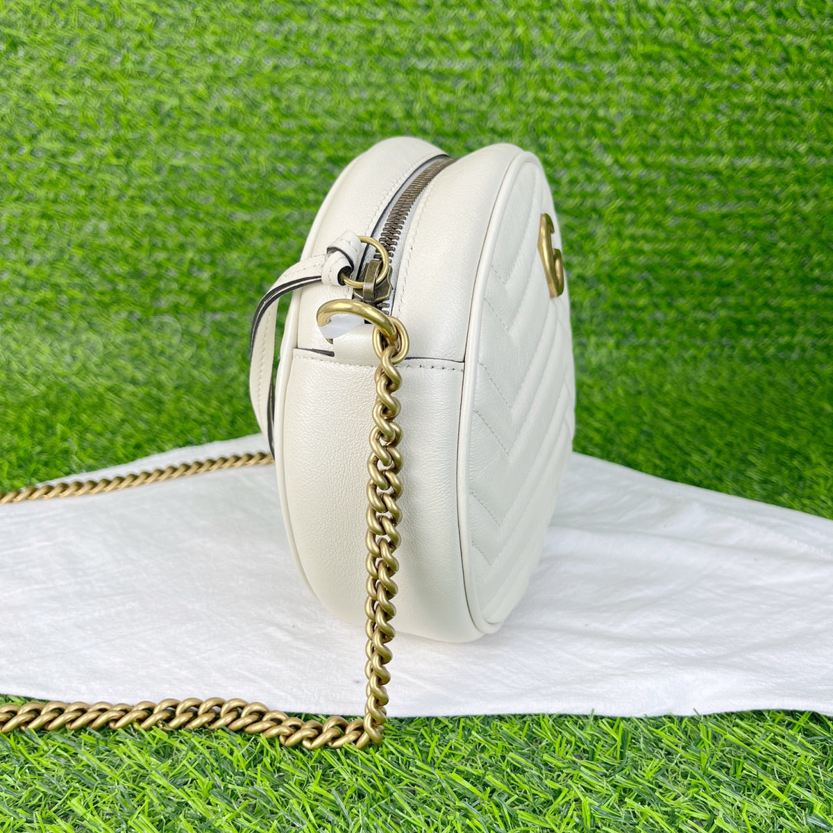 Gucci White 18×18×6 5501540OLET9022