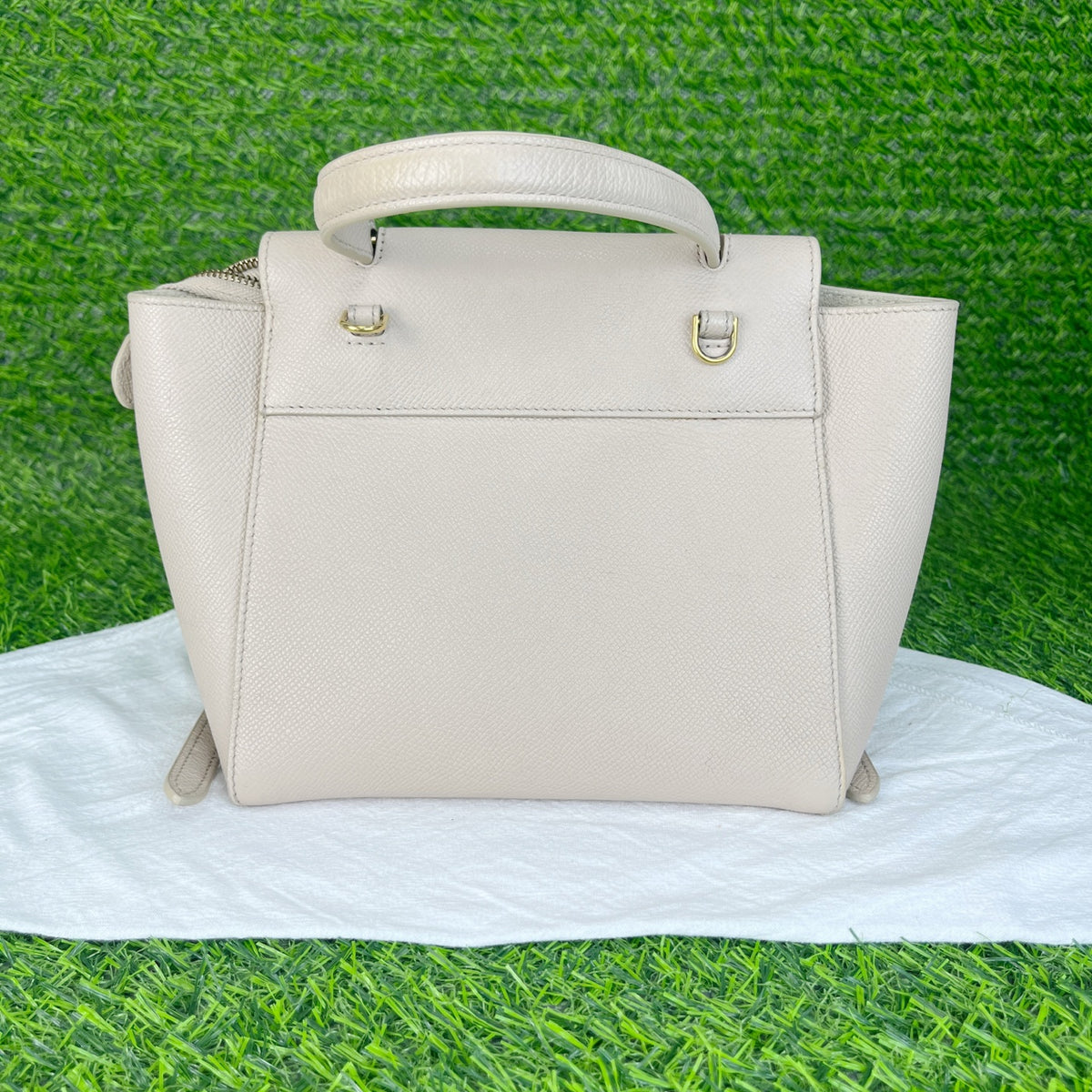 Celine White Length 20 x Width 11 x Height 17 cm 185003ZVA.01CK