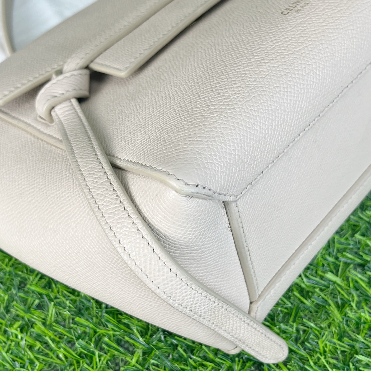 Celine White Length 20 x Width 11 x Height 17 cm 185003ZVA.01CK