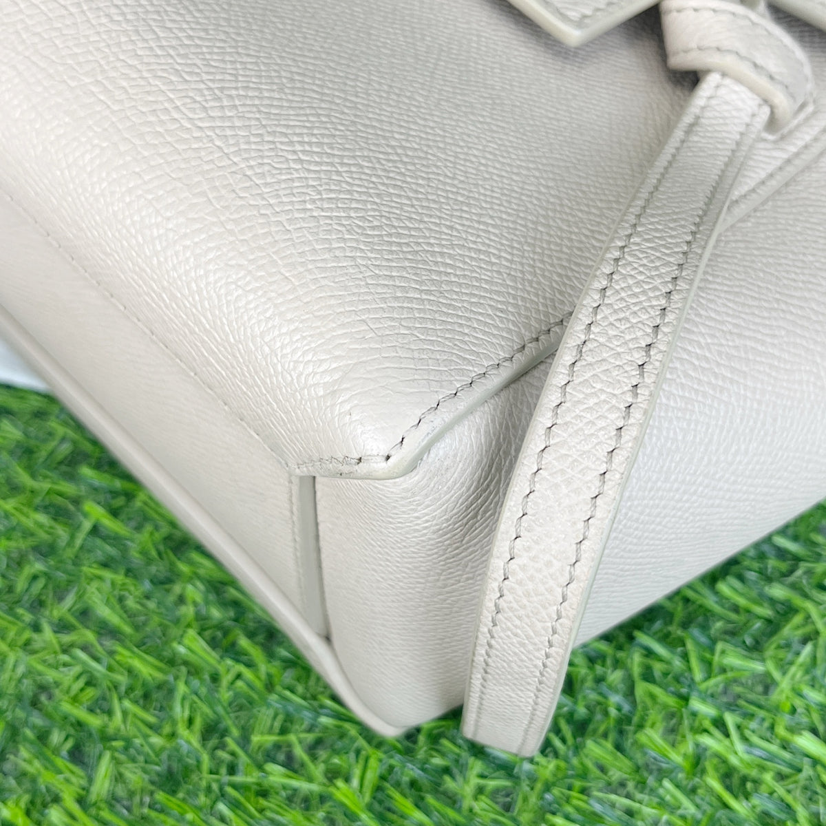Celine White Length 20 x Width 11 x Height 17 cm 185003ZVA.01CK