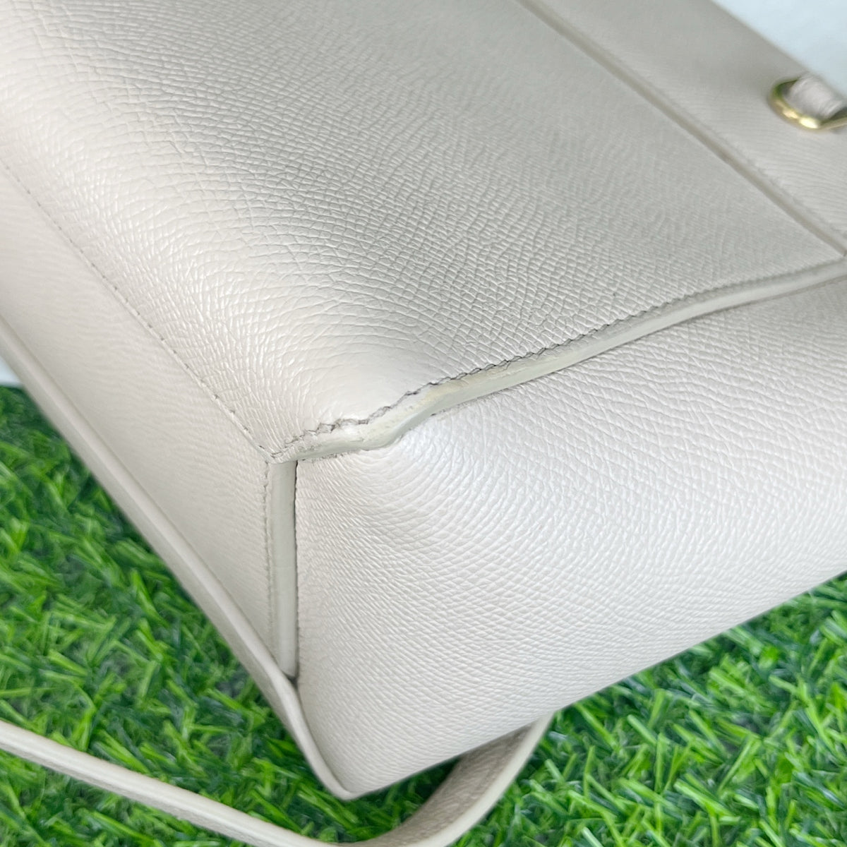 Celine White Length 20 x Width 11 x Height 17 cm 185003ZVA.01CK