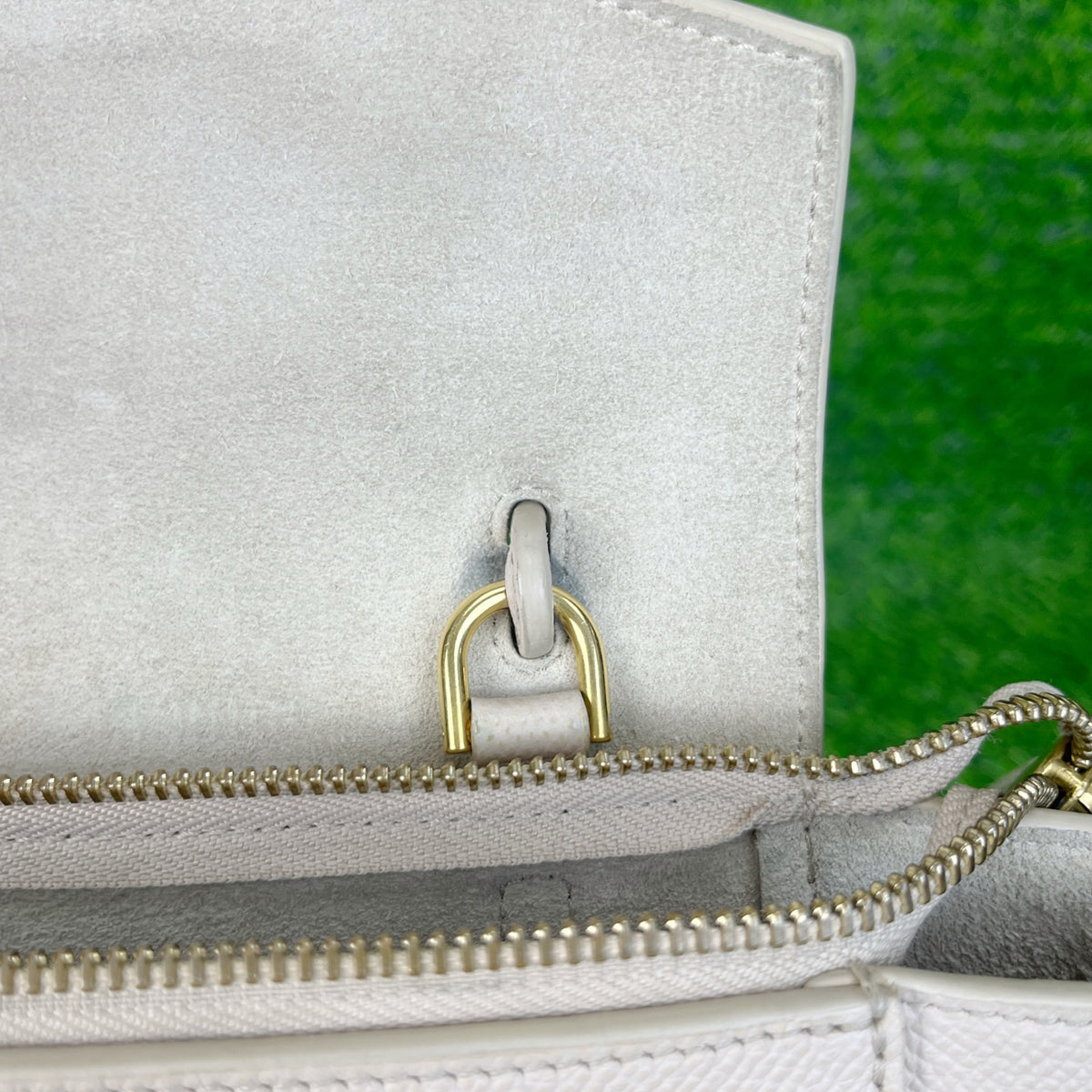 Celine White Length 20 x Width 11 x Height 17 cm 185003ZVA.01CK