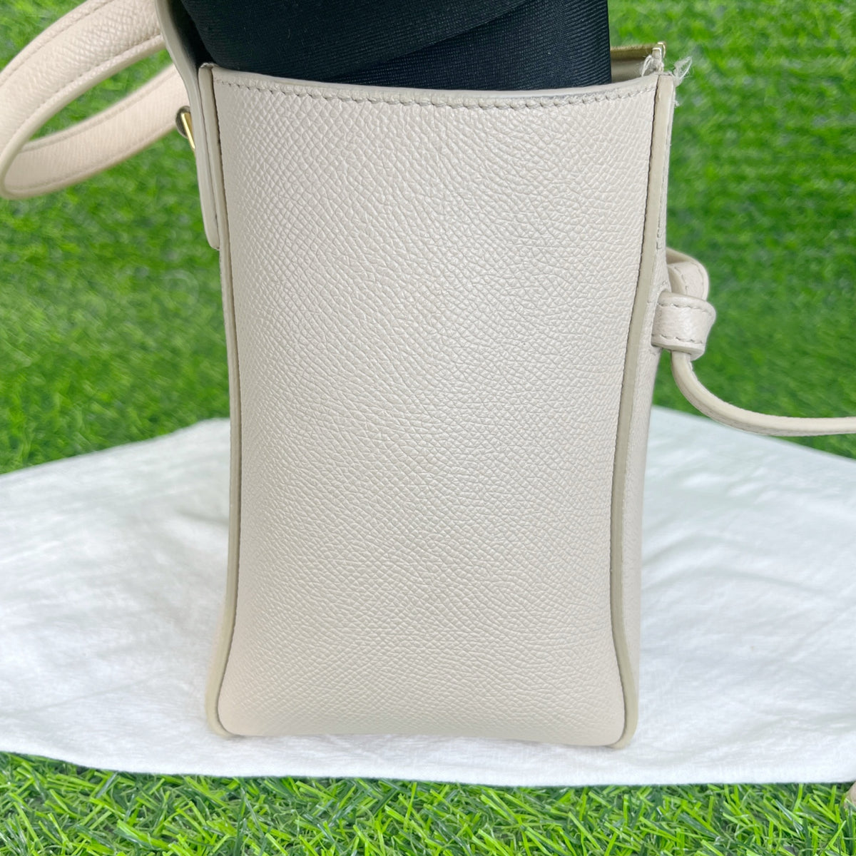 Celine White Length 20 x Width 11 x Height 17 cm 185003ZVA.01CK