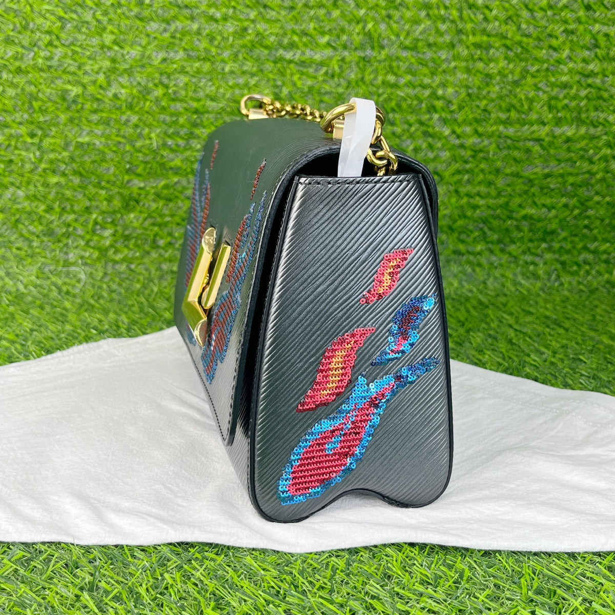 Louis Vuitton Black M54567