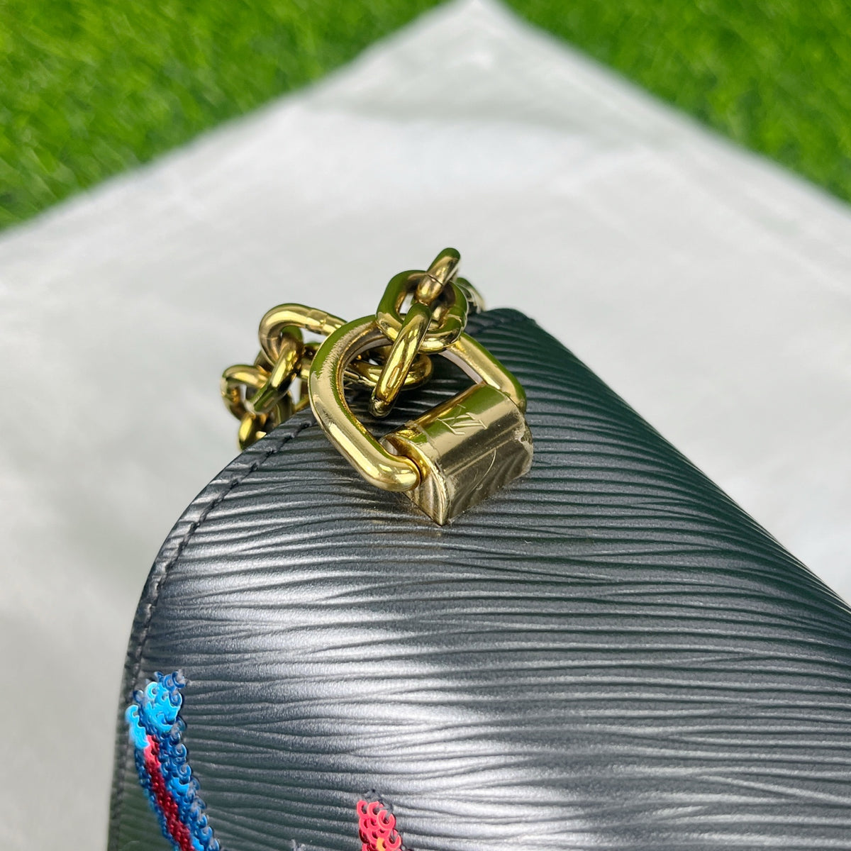 Louis Vuitton Black M54567