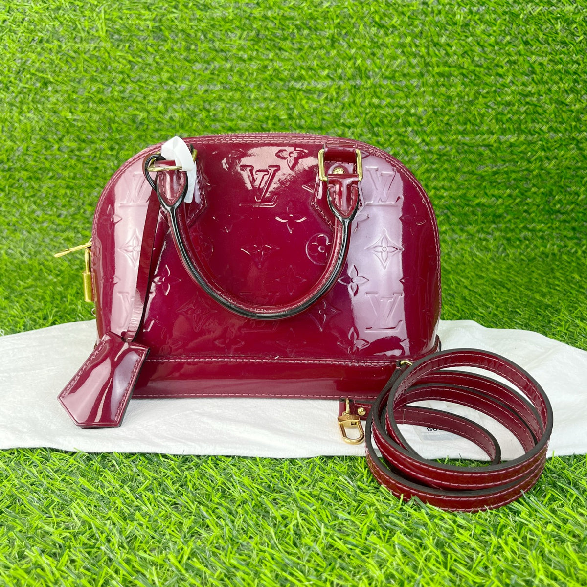 Louis Vuitton Red M50565